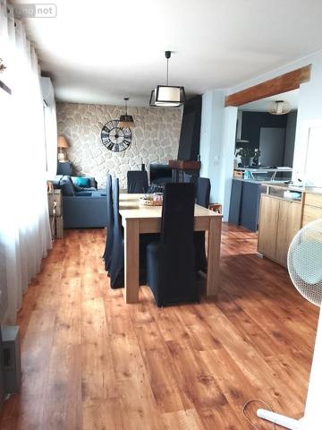 Maison de ville à vendre à La Flèche dans la Sarthe (72200), ref : 398   
la fleche