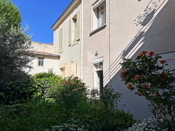 Maison Chateaurenard 6 pièce(s) 192 m2