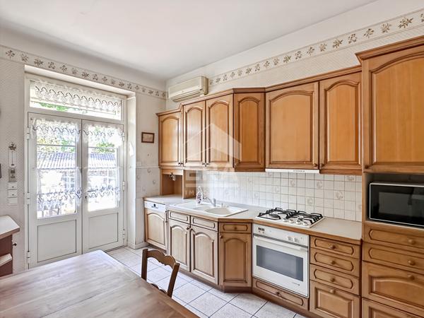 Maison Chateaurenard 6 pièce(s) 192 m2