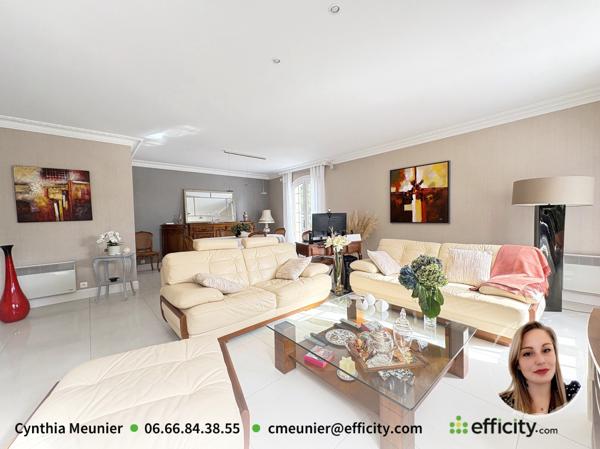 Maison
         5 pièces
        - 136 m² 314 400 € *