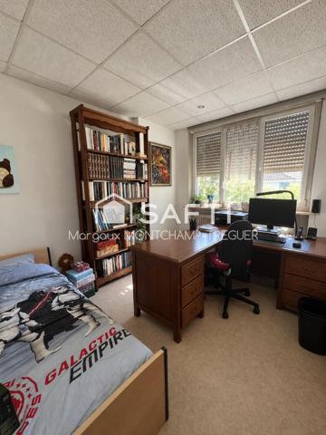 Rez-de-jardin de 85m², grand jardin, garage double