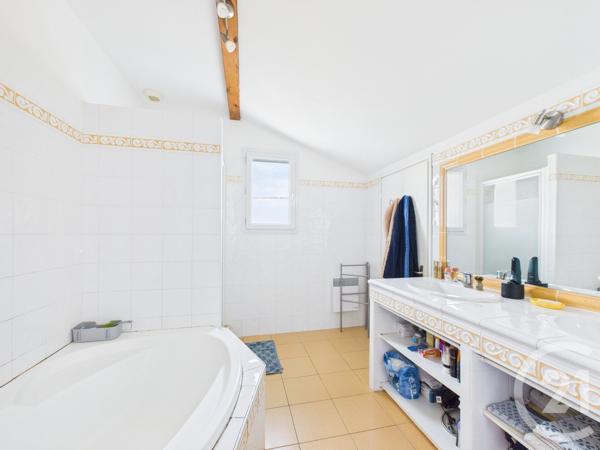 Maison à vendre  4 pièces - 110,79 m2 JATXOU - 64