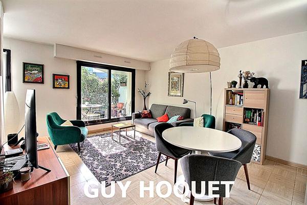 Appartement 4 pièces à vendre - Centre-ville de Suresnes