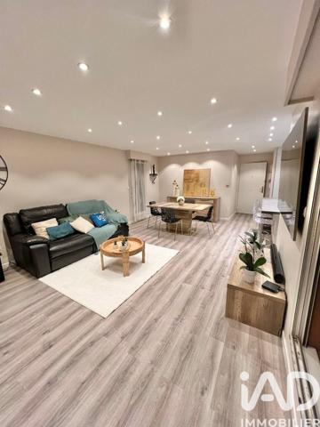 Appartement à vendre 3 pièces 77 m² Saint-Laurent-du-Var