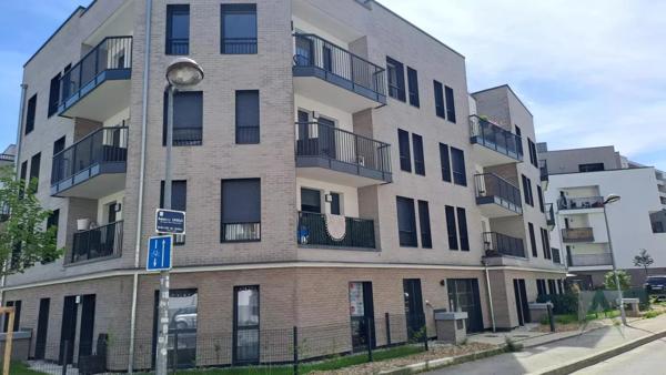 Parking / Box à louer à Chambéry (73000)