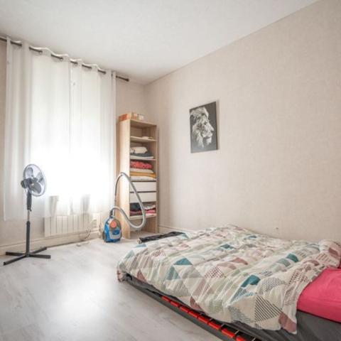 Appartement rénové - T4 - Duplex - 71m² - 3 chambres - Jardin 250m² - LE CREUSOT