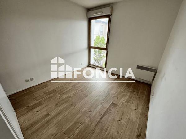 Location Appartement 2 pièces 49.2 m² - 3 PROMENADE DES ANGES St Cyr L Ecole 78210