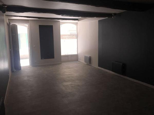 Local commercial 2 pièces T2 F2 35.9 m² à Toulon 30-32 Rue des Riaux 83000 à louer