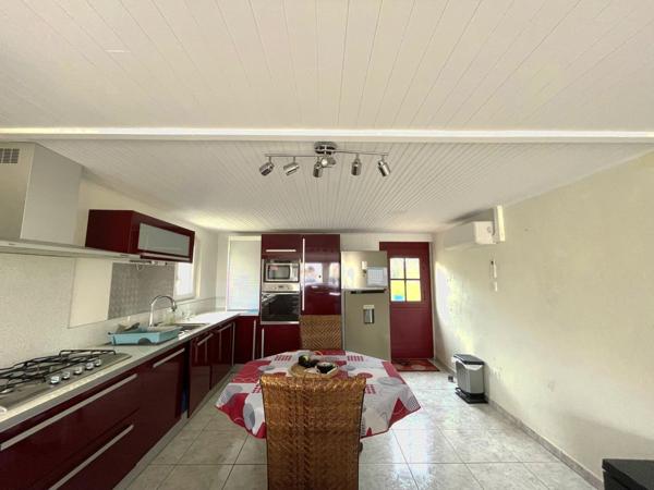 Vente Maison163 m² - 6 Pièces - SAINT MICHEL EN L HERM (85580)