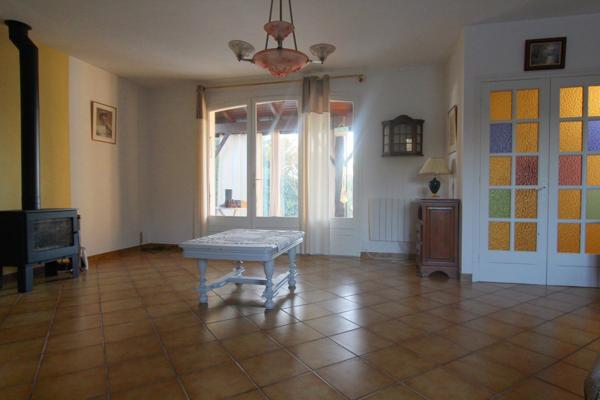 Vente Maison163 m² - 6 Pièces - SAINT MICHEL EN L HERM (85580)