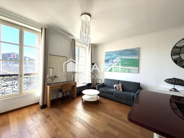 Front de mer historique - Elégance - Quai de la Joliette