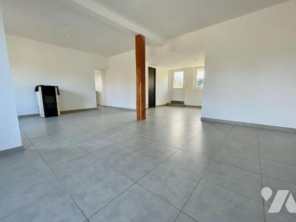 Maison à Vendre à Lannion (22300) en Côtes-d'Armor (22)
Ayant au rez de chaussée une entrée, u...