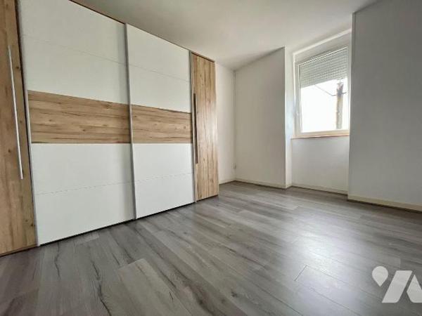 Maison à Vendre à Lannion (22300) en Côtes-d'Armor (22)
Ayant au rez de chaussée une entrée, u...