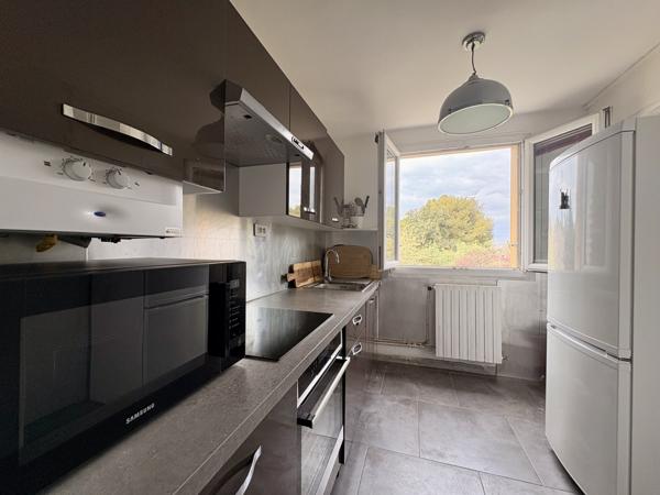 Marseille (13010) APPARTEMENT de 3 Pièces 54m2 avec TERRASSE à ST TRONC/ SOUS OFFRE