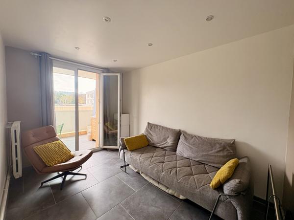 Marseille (13010) APPARTEMENT de 3 Pièces 54m2 avec TERRASSE à ST TRONC/ SOUS OFFRE