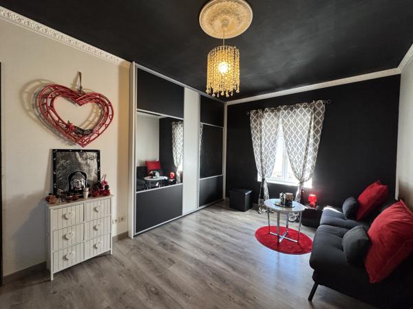 À LOUER – Communay - Maison meublée de 120 m² avec terrasse, jacuzzi et studio indépendant Communay (69360)