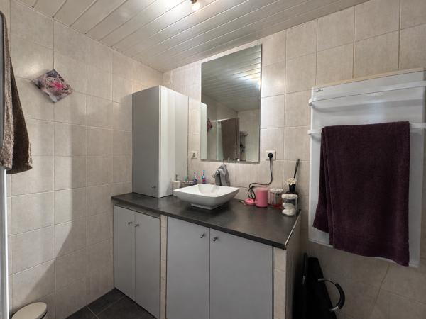 À LOUER – Communay - Maison meublée de 120 m² avec terrasse, jacuzzi et studio indépendant Communay (69360)
