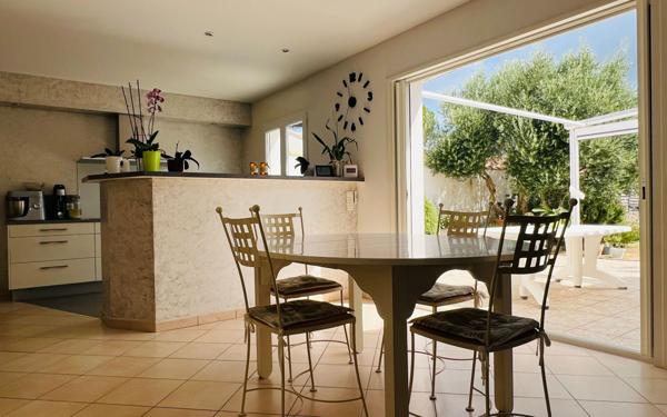 Maison à vendre    5 pièces •  Rivedoux-Plage