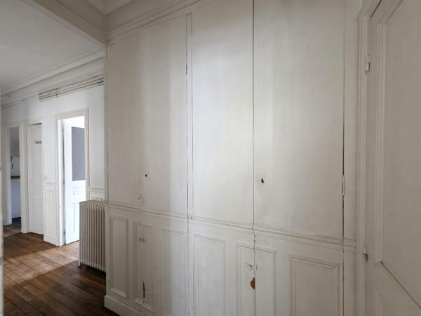 Appartement
         3 pièces
        - 77 m² 625 000 € *