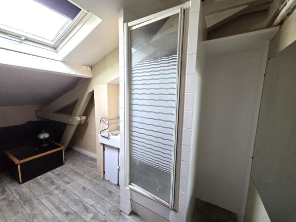 Appartement
         3 pièces
        - 77 m² 625 000 € *