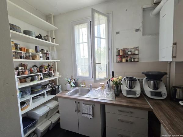 Appartement
         3 pièces
        - 77 m² 630 000 € *