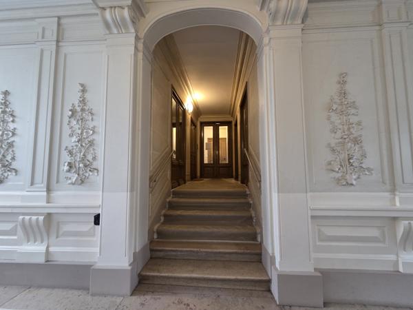 Appartement
         3 pièces
        - 77 m² 630 000 € *