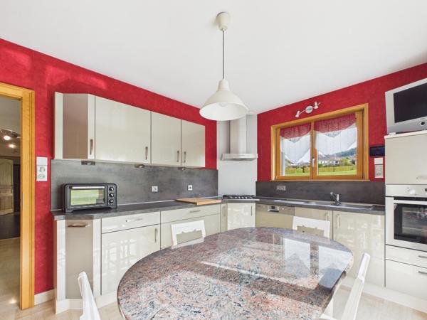 Maison familiale de type T6, 5 chambres