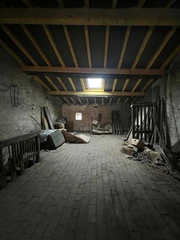 Beau T3 duplex de 88 m² hab et 48 m² de combles aménageables