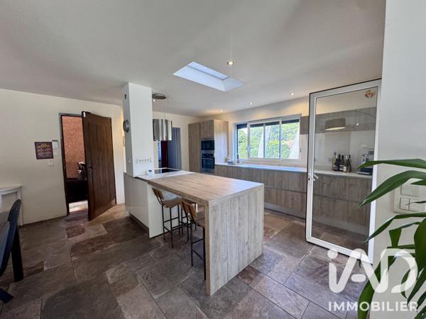 Maison à vendre 6 pièces 164 m² Pélissanne