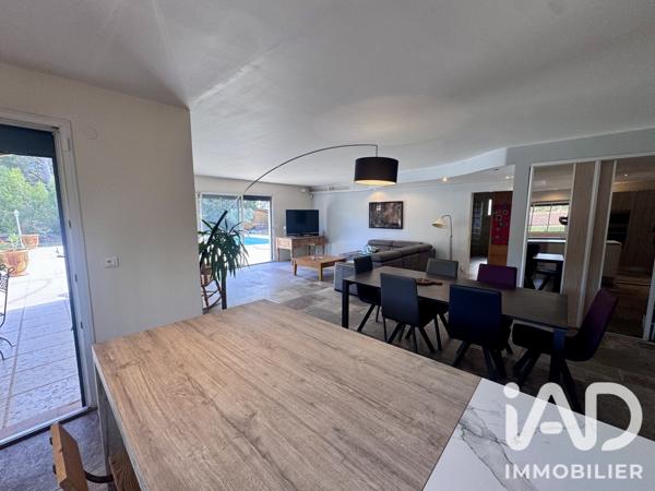 Maison à vendre 6 pièces 164 m² Pélissanne