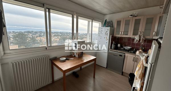 À vendre Appartement 3 pièces 65 m² - Villeneuve-lès-avignon 30400