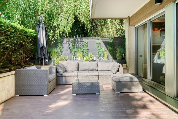 APPARTEMENT FAMILIAL - 118 m² - 120 m² de JARDIN- EXCELLENT PLAN