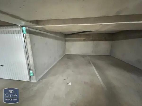 Parking à louer Villefranche-sur-Saône (69400)