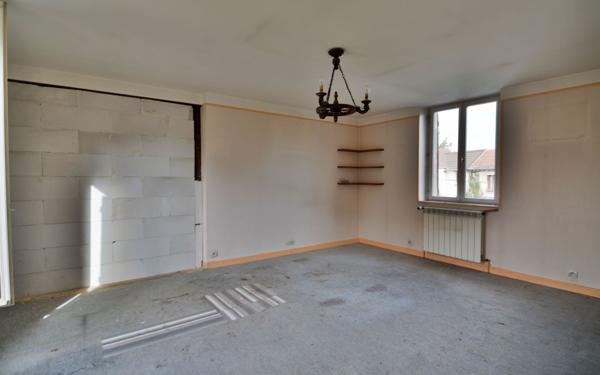 Maison à vendre    4 pièces •  Esbly