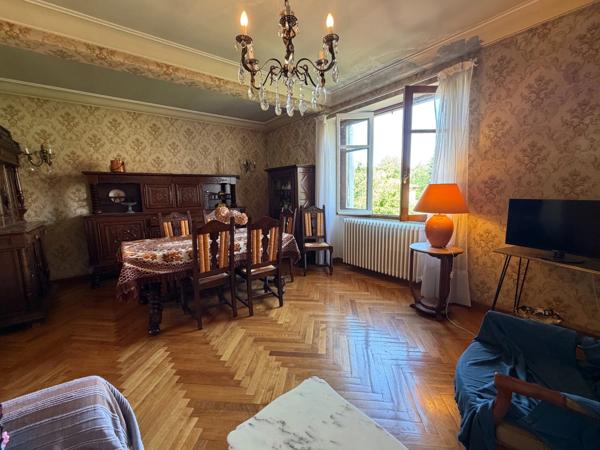 MAISON 210 m2 - APPARTEMENT INDEPENDANT + DEPENDANCES