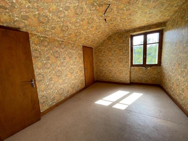 MAISON 210 m2 - APPARTEMENT INDEPENDANT + DEPENDANCES