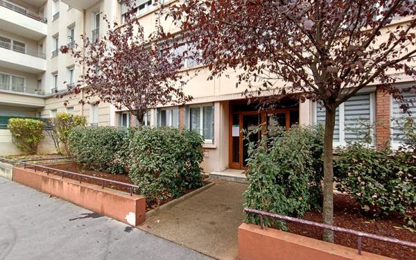 Appartement à vendre    3 pièces • 51,51 m2 Lyon 3
