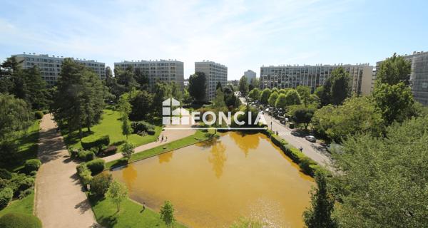 À vendre Appartement 4 pièces 74.11 m² - Meudon La Foret 92360