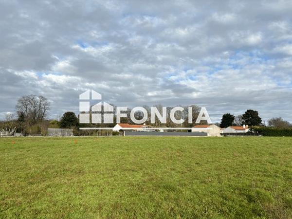 Terrain 954 m² à Challans 85300 à vendre