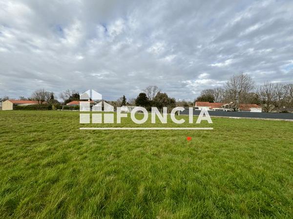 Terrain 954 m² à Challans 85300 à vendre