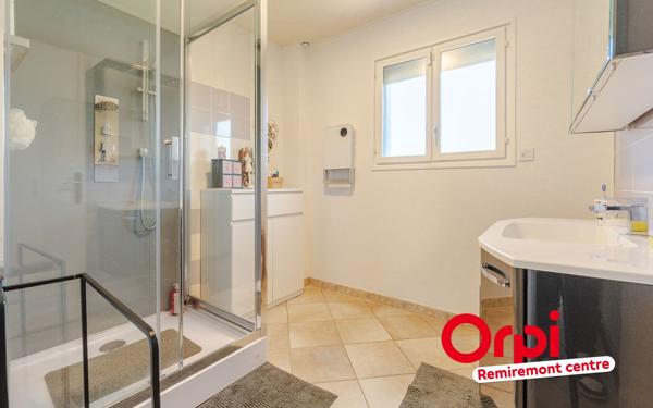 Maison à vendre    5 pièces •  Docelles