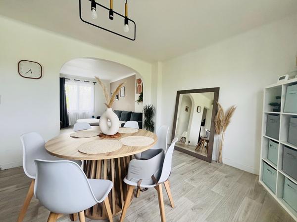 47110 SAINTE LIVRADE SUR LOT Ste Livrade / Lot, maison d'environ 100m² avec garage et jardin