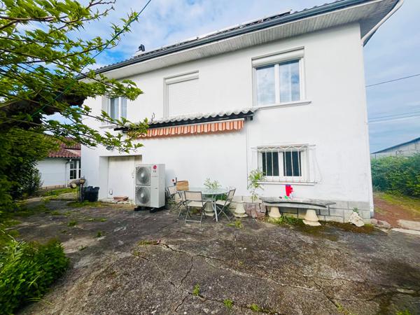 47110 SAINTE LIVRADE SUR LOT Ste Livrade / Lot, maison d'environ 100m² avec garage et jardin