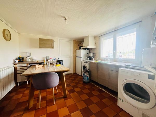 47110 SAINTE LIVRADE SUR LOT Ste Livrade / Lot, maison d'environ 100m² avec garage et jardin