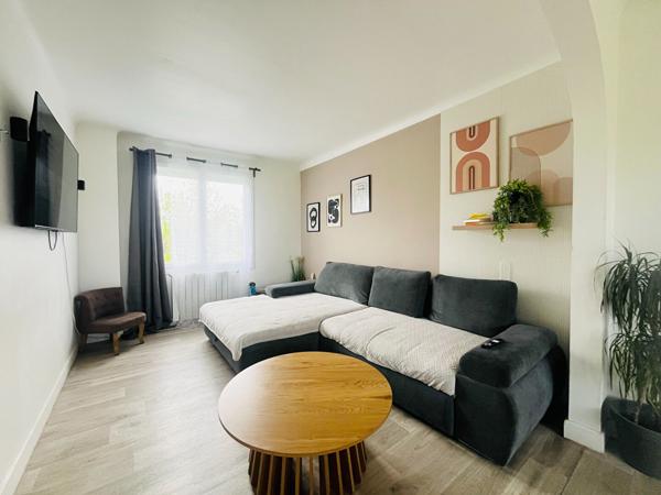 47110 SAINTE LIVRADE SUR LOT Ste Livrade / Lot, maison d'environ 100m² avec garage et jardin