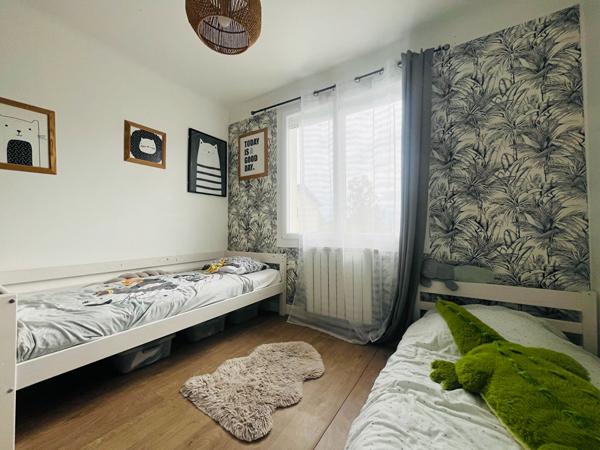 47110 SAINTE LIVRADE SUR LOT Ste Livrade / Lot, maison d'environ 100m² avec garage et jardin