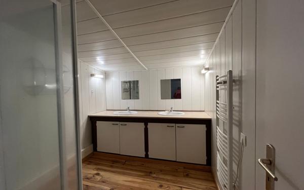 Maison à vendre    3 pièces • 86 m2 Saint-Jean-d'Angély