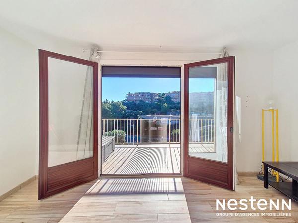 Appartement d'environ 38 m² à Cavalaire-sur-Mer au dernier étage proche des plages et des commerces