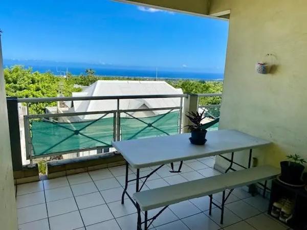 Appartement à vendre 3 pièces 68m² Saint-Pierre (97432)