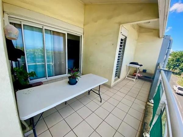 Appartement à vendre 3 pièces 68m² Saint-Pierre (97432)